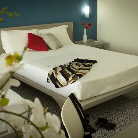 Hotell Saracen Sands & Congress Centre - Palermo