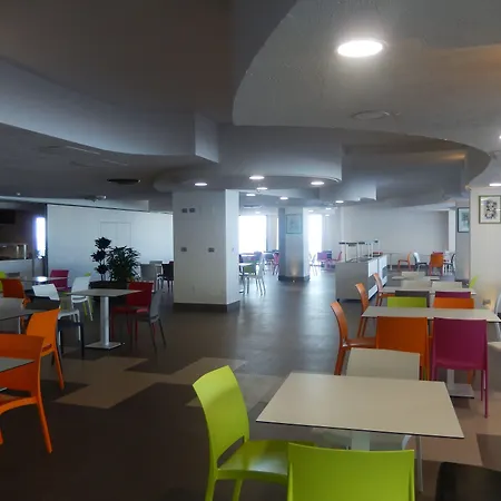 Saracen Sands & Congress Centre - Palermo