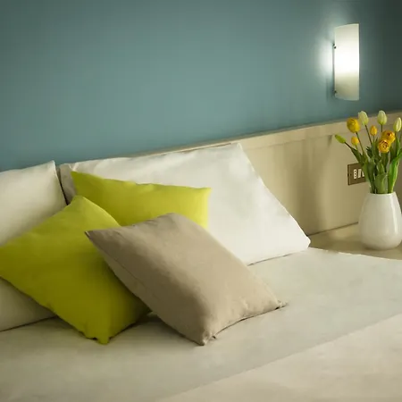 Saracen Sands & Congress Centre - Palermo 4*