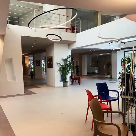 Saracen Sands & Congress Centre - Palermo