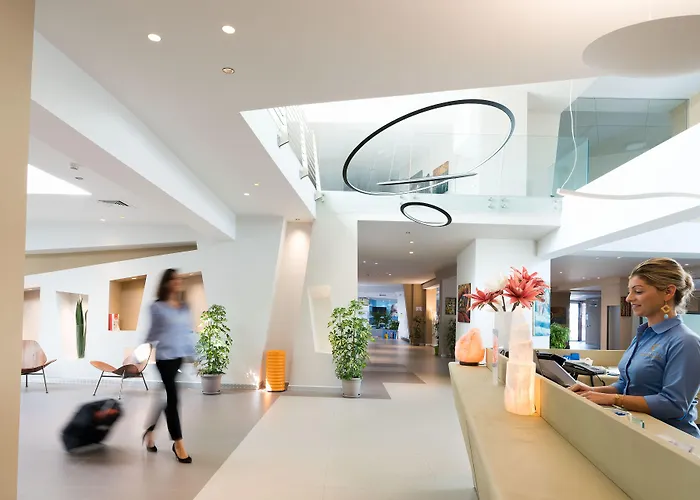 Отель Saracen Sands & Congress Centre - Palermo